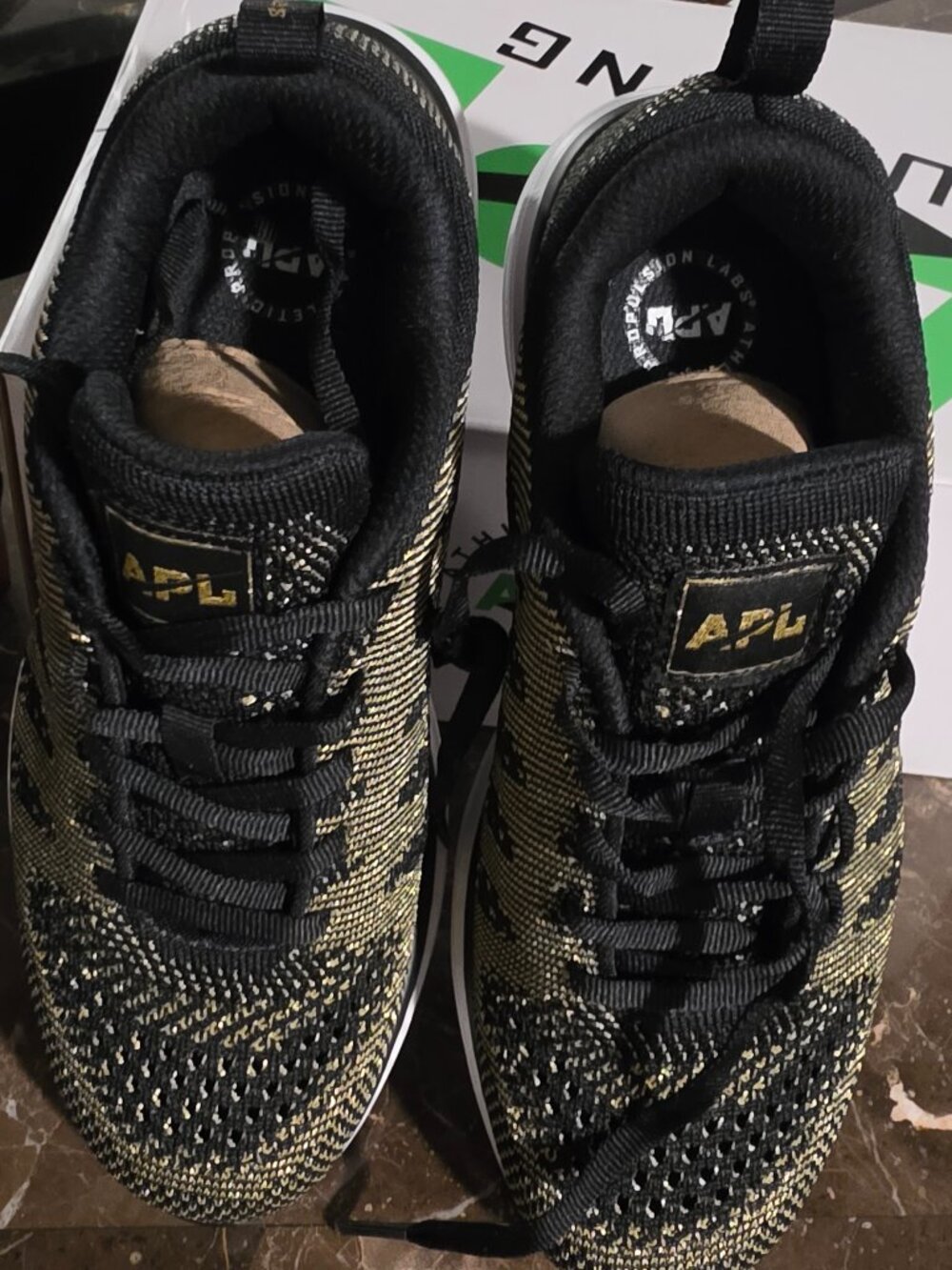 APL Athletic Propulsion Lab Lululemon Womens TechLoom